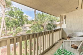 Hilton Head Island Townhome - Walk to Beach!